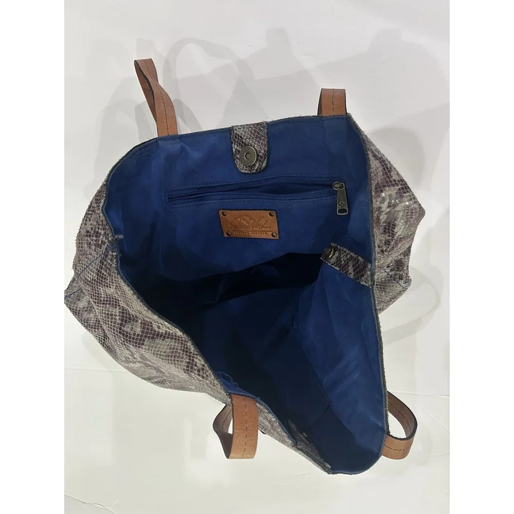 Patricia Nash Italian Leather‎ Cobalt Blue Pouch Wallet Matches Snake Print Tote